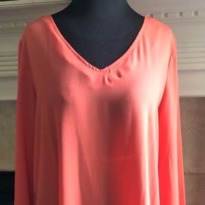 TACERA Blouse Women's NWT Size XL V-Neck Flare Arms Pink = L